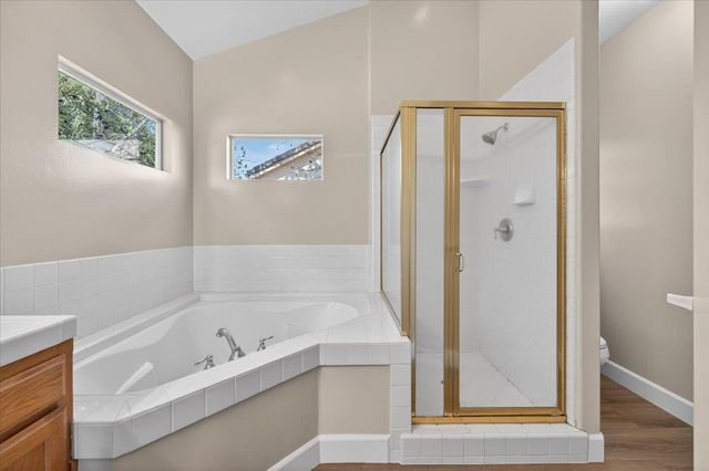 9935 N Ann Avenue, Fresno, CA 93720