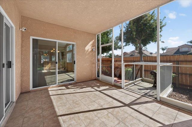 9935 N Ann Avenue, Fresno, CA 93720