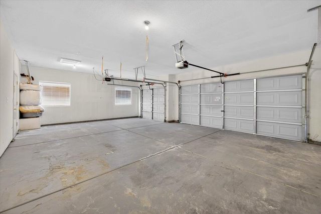 9935 N Ann Avenue, Fresno, CA 93720