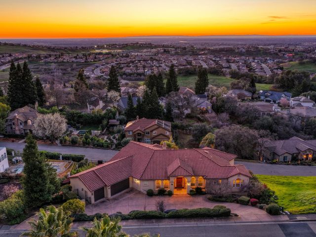512 Montridge Way, El Dorado Hills, CA 95762