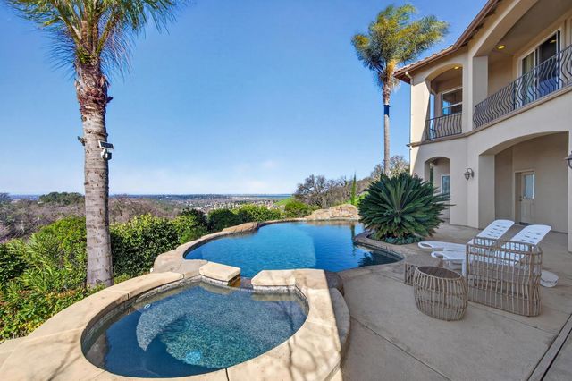 512 Montridge Way, El Dorado Hills, CA 95762