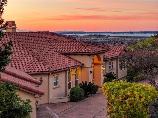 512 Montridge Way, El Dorado Hills, CA 95762