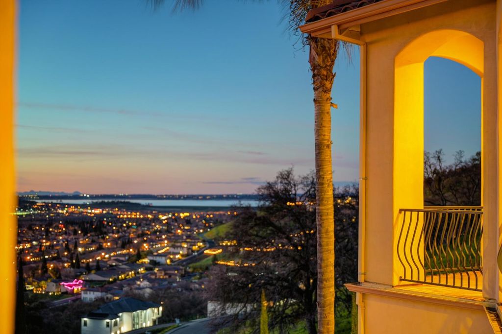 512 Montridge Way, El Dorado Hills, CA 95762