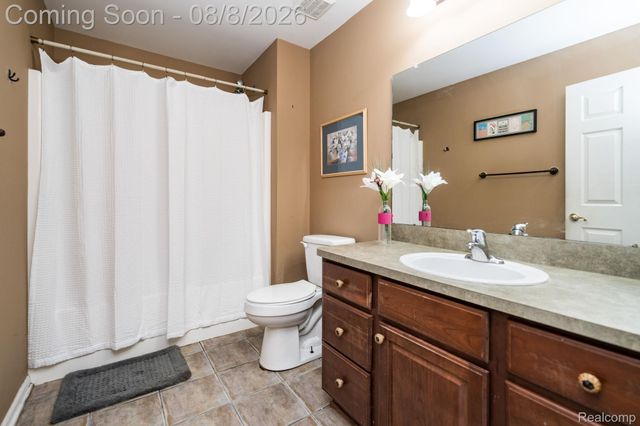 158 S Vista, Auburn Hills, MI 48326