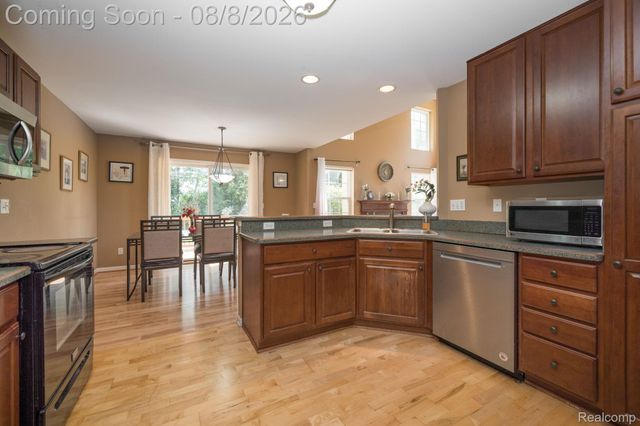 158 S Vista, Auburn Hills, MI 48326