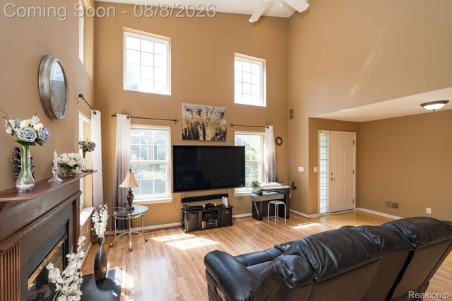 158 S Vista, Auburn Hills, MI 48326