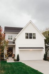 563 Highcrest Dr, Nashville, TN 37211