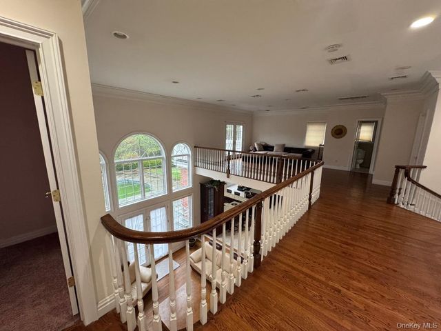 9 Kate Court, East Quogue, NY 11942