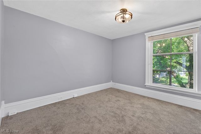 973 W Exchange Street, Akron, OH 44302