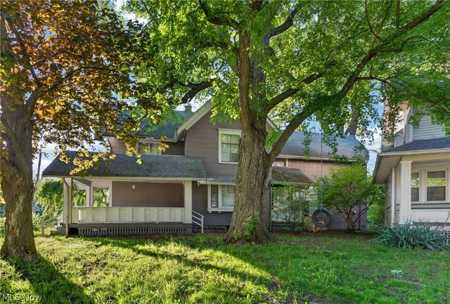 973 W Exchange Street, Akron, OH 44302