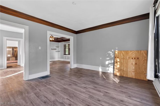 973 W Exchange Street, Akron, OH 44302
