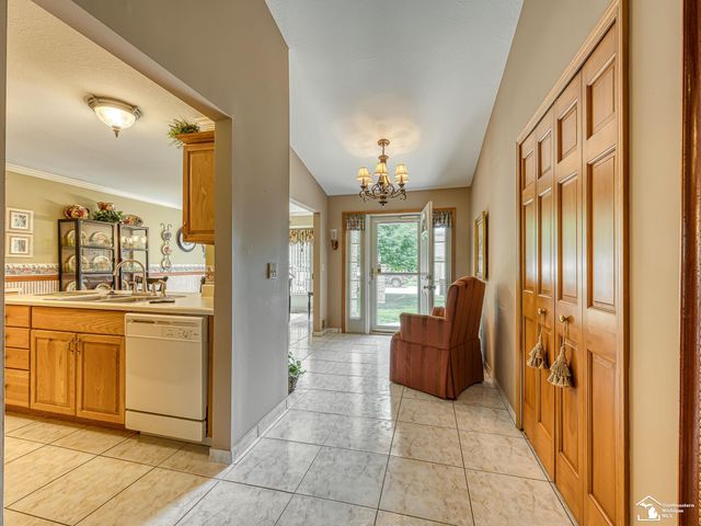 1611 Tony Court, Monroe, MI 48162