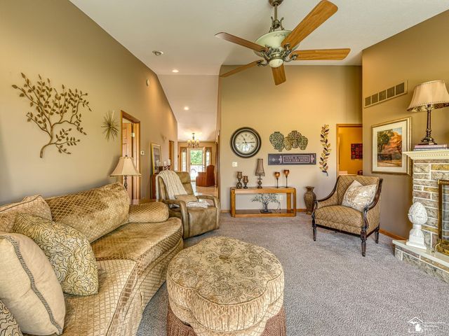 1611 Tony Court, Monroe, MI 48162