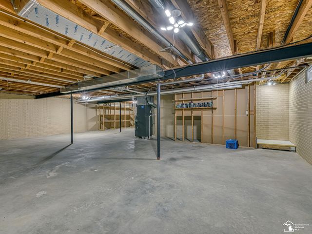 1611 Tony Court, Monroe, MI 48162