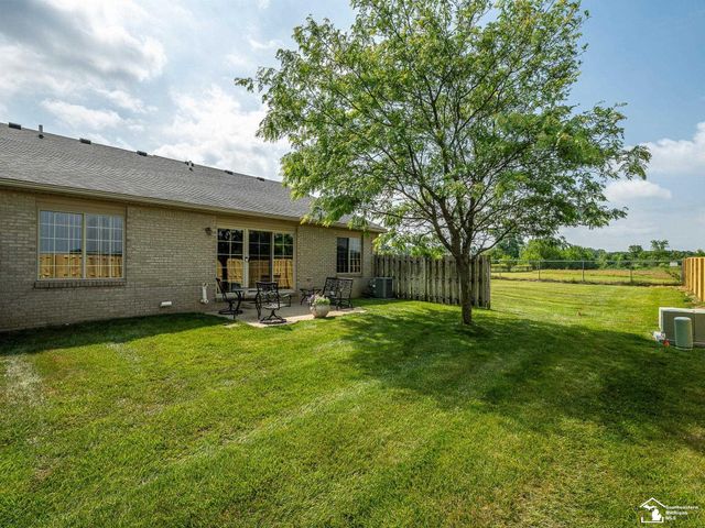 1611 Tony Court, Monroe, MI 48162