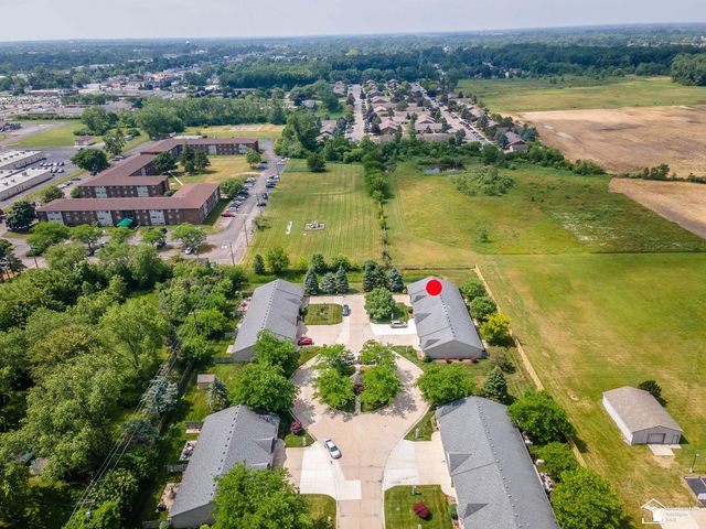 1611 Tony Court, Monroe, MI 48162