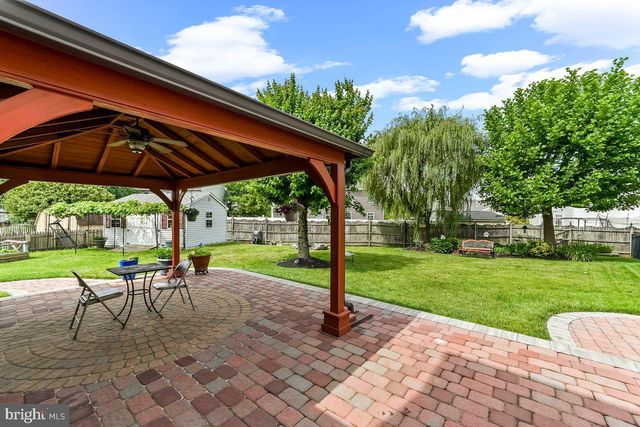 11 SWEETGUM CT, Marlton, NJ 08053
