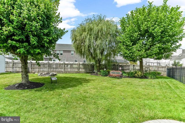 11 SWEETGUM CT, Marlton, NJ 08053