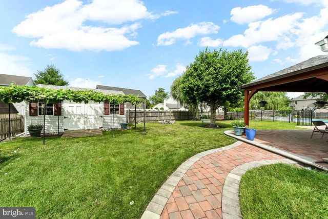 11 SWEETGUM CT, Marlton, NJ 08053