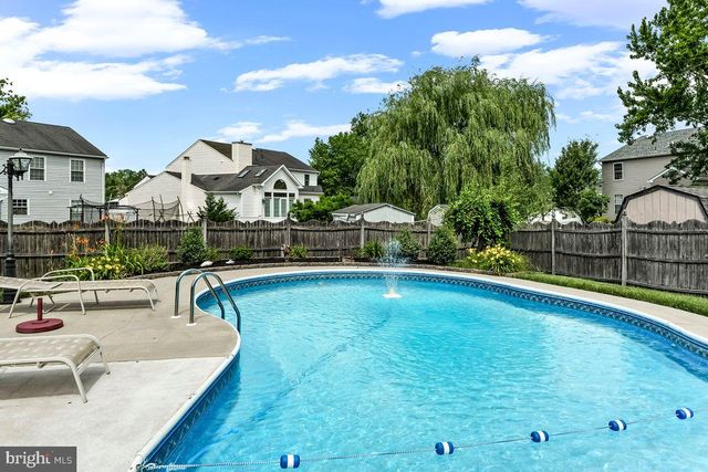 11 SWEETGUM CT, Marlton, NJ 08053
