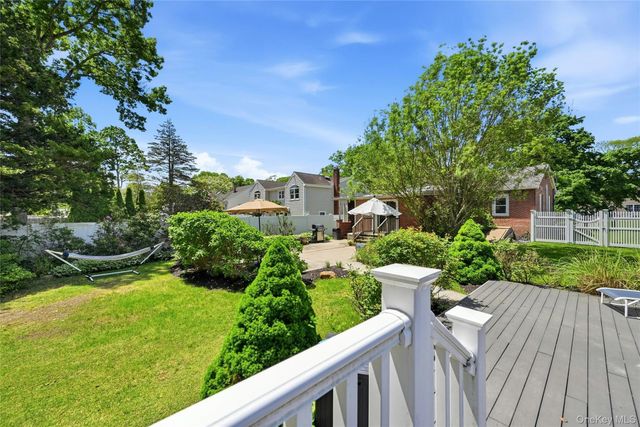 17 Pauchogue Avenue, East Islip, NY 11730