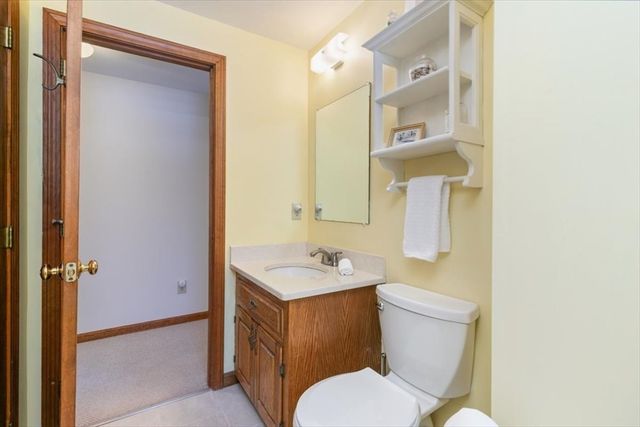 34 Ballard Road, Derry, NH 03038