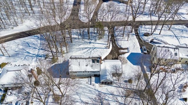 34 Ballard Road, Derry, NH 03038