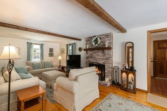 34 Ballard Road, Derry, NH 03038