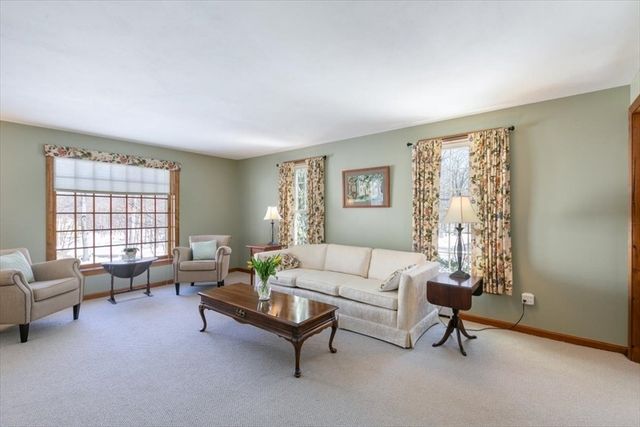 34 Ballard Road, Derry, NH 03038