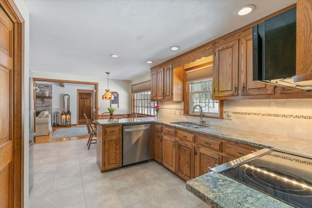 34 Ballard Road, Derry, NH 03038