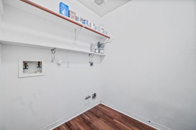 3330 Red Cedar Drive, Baytown, TX 77521