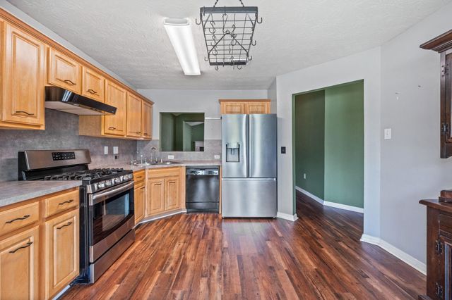 3330 Red Cedar Drive, Baytown, TX 77521