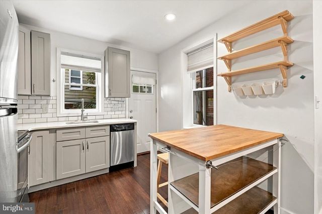 512 N HOLLY ST, Philadelphia, PA 19104