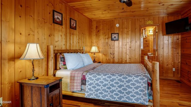 1629 Pinewood Way, Sevierville, TN 37862