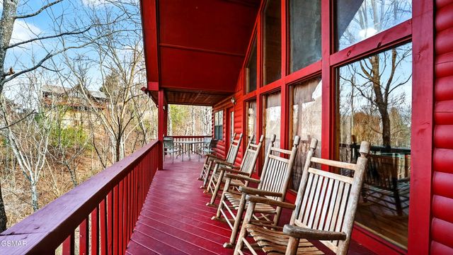 1629 Pinewood Way, Sevierville, TN 37862