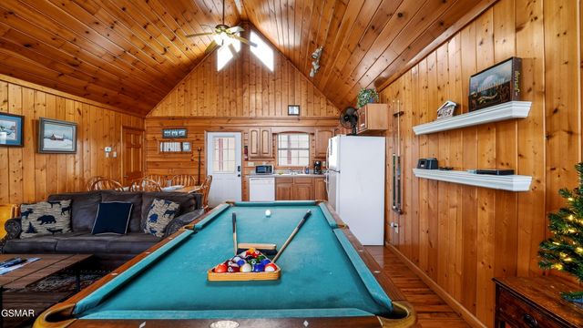 1629 Pinewood Way, Sevierville, TN 37862