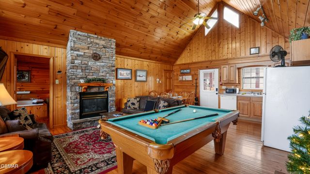 1629 Pinewood Way, Sevierville, TN 37862