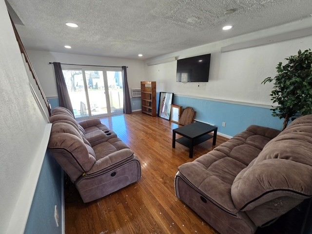 41 Foundry St 22-10, Easton, MA 02375