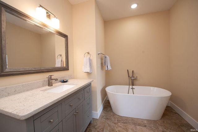 420 Catherwood Dr Apt 1, West Lafayette, IN 47906