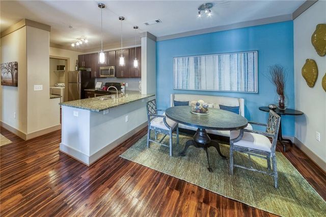 11000 Lakefield Place 07002, Johns Creek, GA 30097