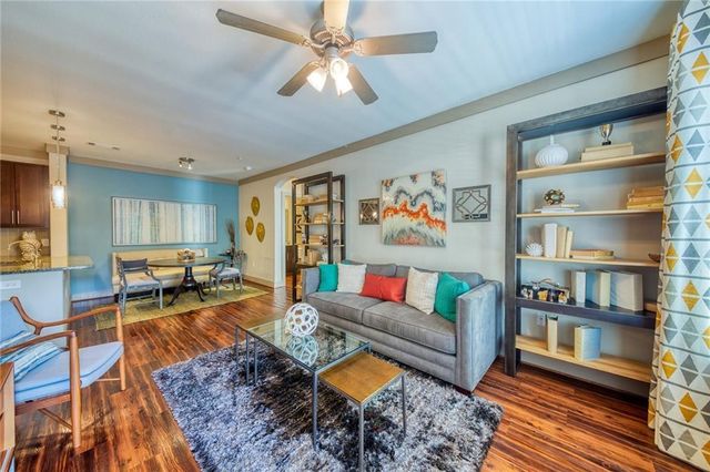 11000 Lakefield Place 07002, Johns Creek, GA 30097