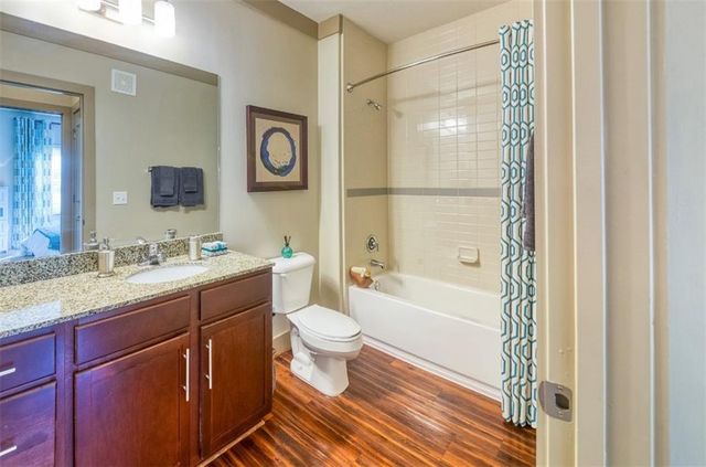 11000 Lakefield Place 07002, Johns Creek, GA 30097