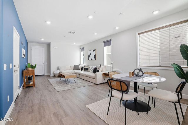 3067 Harrison Lane, Simi Valley, CA 93065