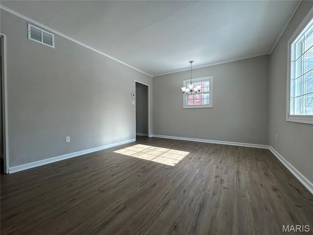 129 Wiegel Drive, St Louis, MO 63135