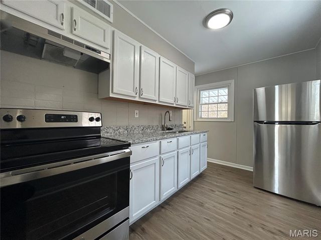 129 Wiegel Drive, St Louis, MO 63135