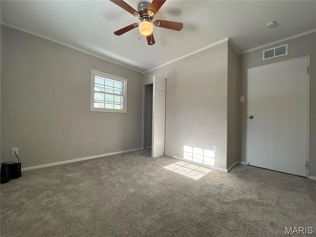 129 Wiegel Drive, St Louis, MO 63135