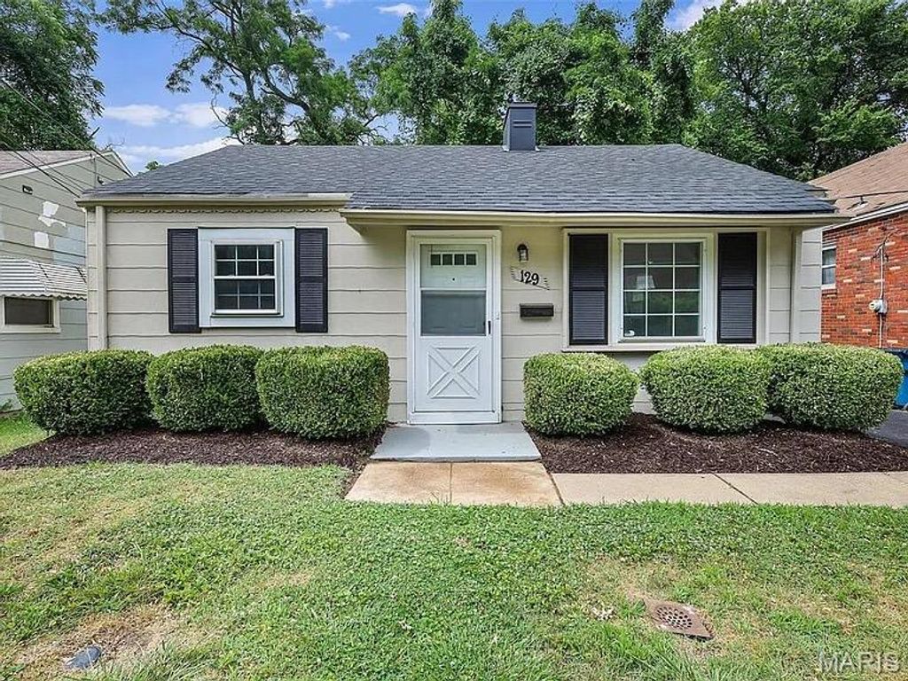 129 Wiegel Drive, St Louis, MO 63135