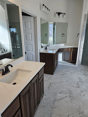 385 Willie's Court, Whitesboro, TX 76273