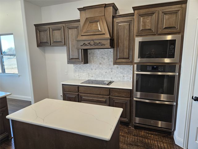 385 Willie's Court, Whitesboro, TX 76273