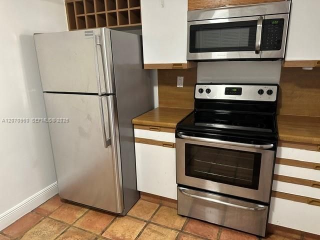 8860 SW 123rd Court K205, Miami, FL 33186
